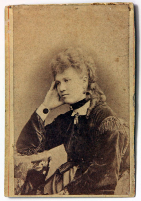 Слатіна Надія Савівна. 1869 р. Фото Більдта Ю.К.